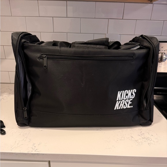 Kicks Kase travel duffle bag black - Picture 4 of 11
